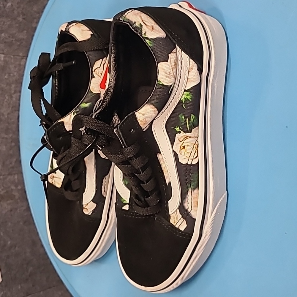 Vans - Picture 4 of 4